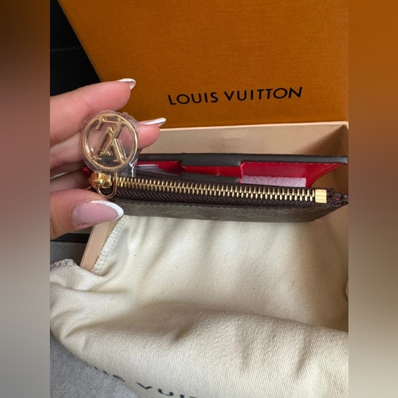Louis Vuitton Lisa wallet - Picture 5 of 10
